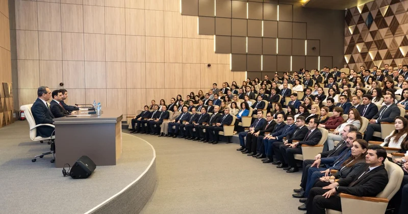 Əmək və Əhalinin Sosial Müdafiəsi Nazirliyində müşavirə keçirilib