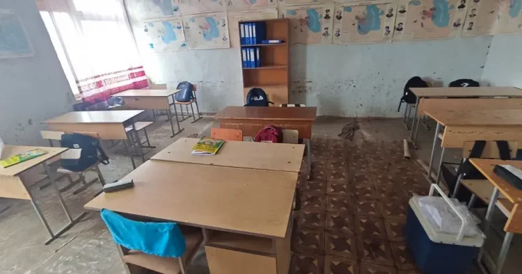 Dərsdə zəhərlənən uşaqların vəziyyəti necədir? YENİLƏNİB FOTO