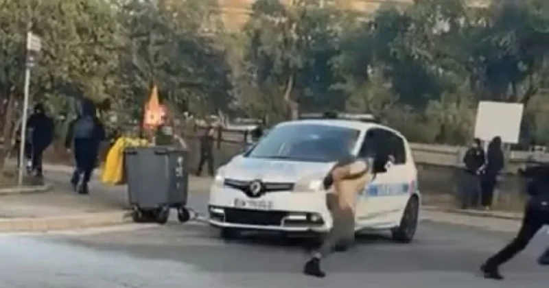 Fransada polis avtomobili etiraz aksiyası keçirən şagirdlərin üstünə sürüb