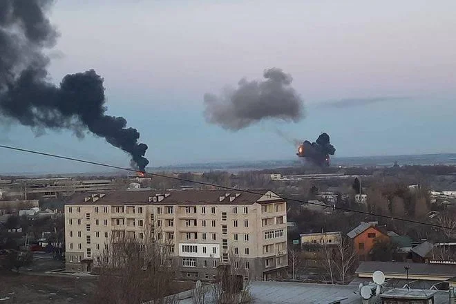 Rusiya odessa və Xarkovu bombaladı Çoxsaylı dağıntılar, yanğınlar baş verib