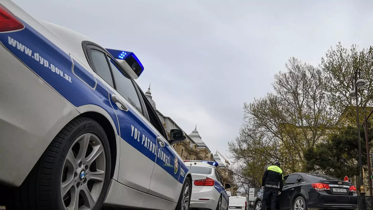 Yol polisi bayram günləri ilə əlaqədar yol hərəkəti iştirakçılarına müraciət edib