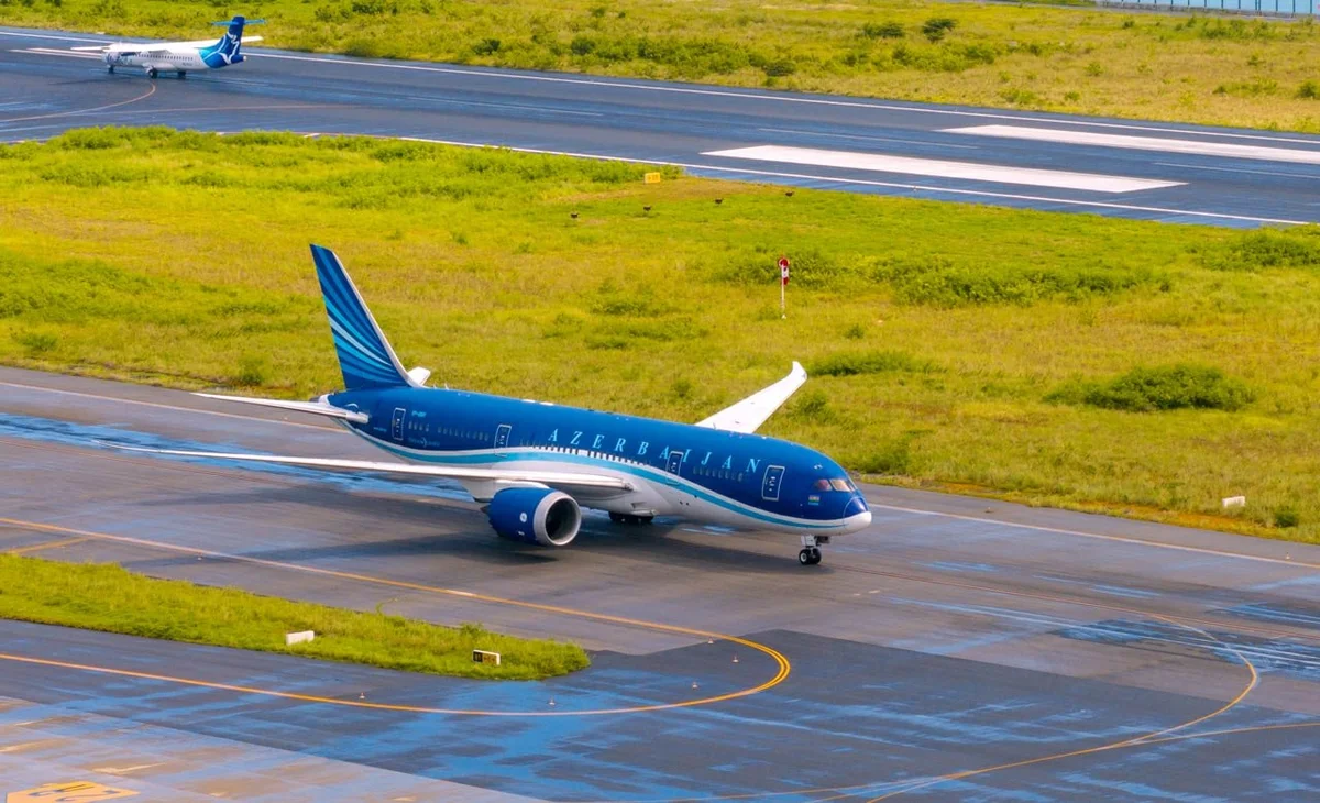 AZAL Bakıdan Maldiv adalarına ilk uçuşunu həyata keçirdi FOTO