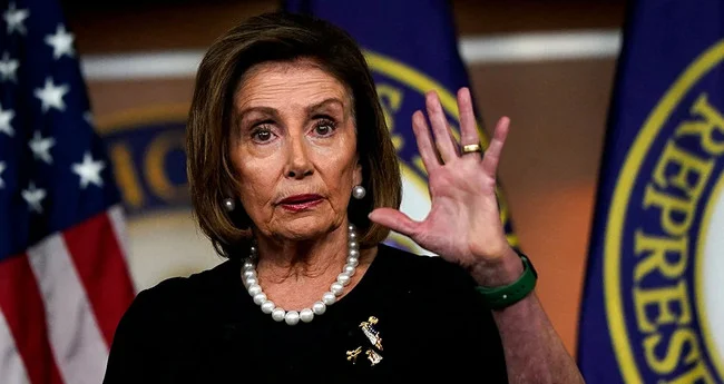 Pelosi: Bayden yarışı daha əvvəl tərk etməli idi