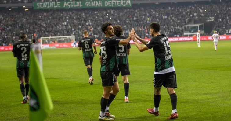 Super Liqa: Lider mövsümdə ilk məğlubiyyətini aldı