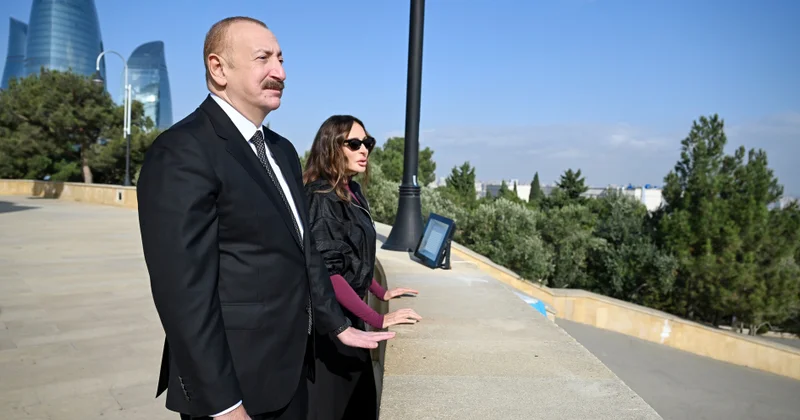 Ильхам и Мехрибан Алиевы поделились публикациями в связи с Днем Государственного флага Minval Politika