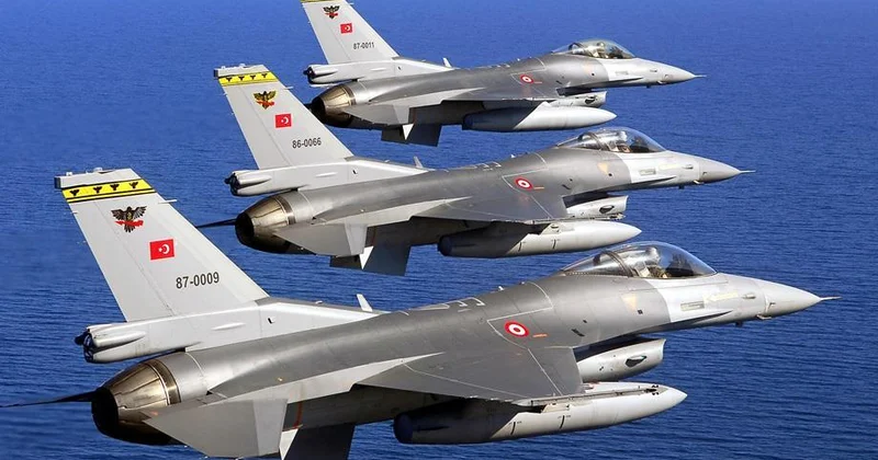 F 16 ların göyərtəsindən Bakı belə görünür Video KONKRET