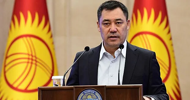 Qırğızıstan Prezidenti çevrilişlərlə bağlı xalqa çıxış edir...
