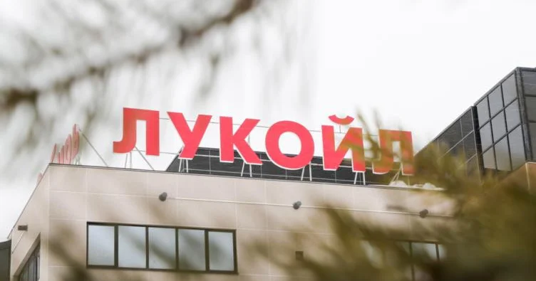 Санкции США против Лукойла касаются лишь американских операторов