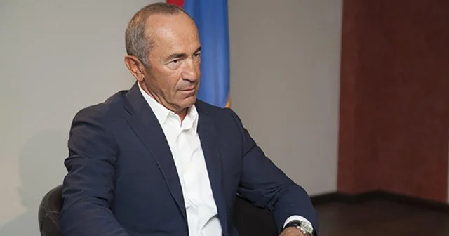 Azərbaycan müharibəni bitirməyə razı olub, Paşinyan imtina edib Koçaryan