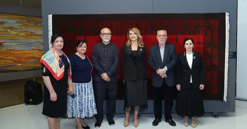 Состоялась торжественная презентация ковра Джанги в честь Дня Победы Азербайджана (ФОТО)