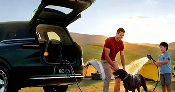 Baqaj hissəsində duş kabini olan elektrikli premium krossover...