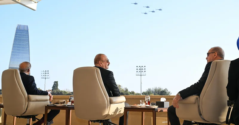 Вчерашний парад, сегодняшний мир: геополитический треугольник Азербайджан Турция Пакистан демонстрирует силу и братство ТОЧКА ЗРЕНИЯ