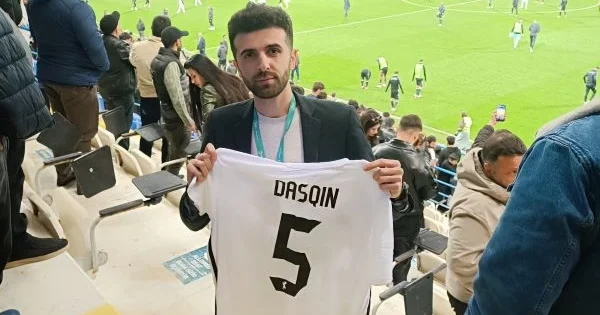 Qarabağ klubu qazi jurnalistləri təltif edib