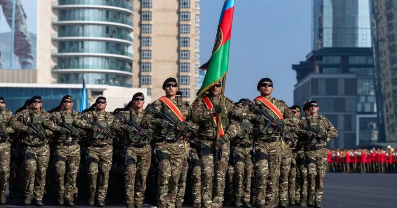 Güclü dövlətin güclü də ordusu olur...