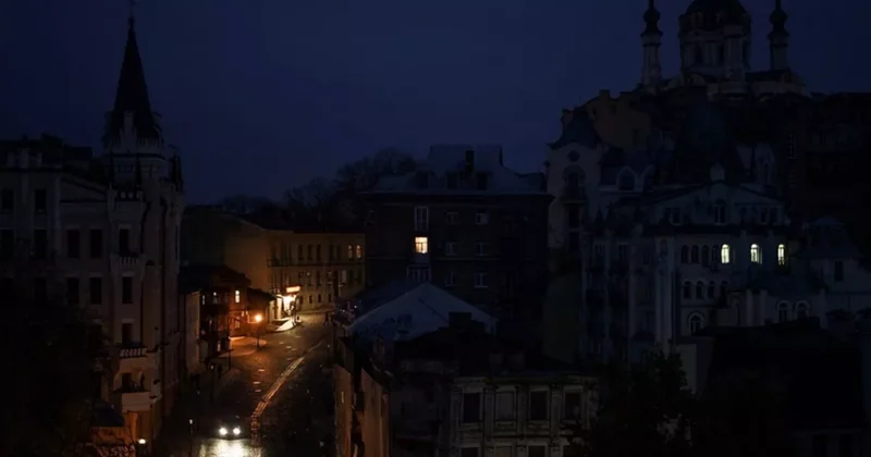 Киев погрузился в блэкаут