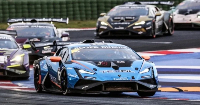 Qazaxıstanlı pilotlar Lamborghini Super Trofeo seriyasında dünya çempionu oldu VİDEO