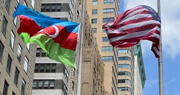 Nyu York meri 8 noyabrı Azərbaycanın Zəfər Günü kimi tanıyıb FOTO