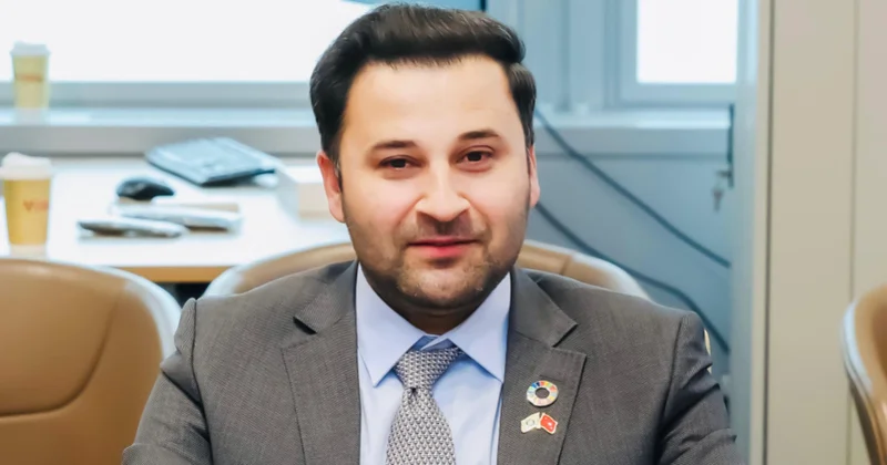 Qeyser Nəvvab: Üç liderlərin Hərbi paradda bir yerdə dayanması ortaq ruhun və strateji taleyin tarixi təsdiqidir