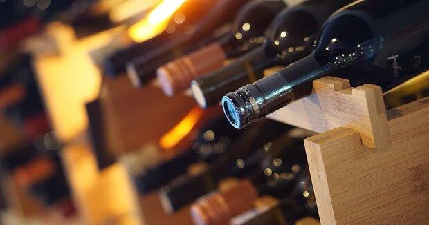 Развеян миф о красном вине