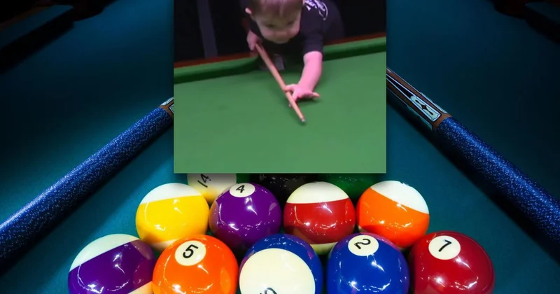 Mançesterli 2 yaşlı uşaq bilyard məharəti ilə sosial şəbəkələrdə məşhurlaşdı VİDEO