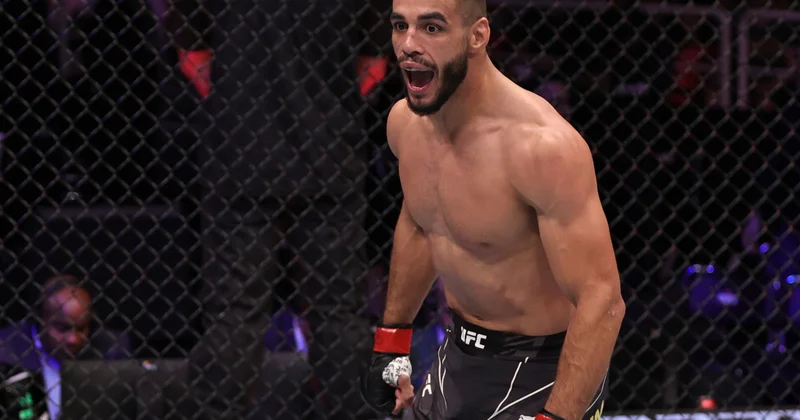 Bonfim Braun üzərində nokaut qələbəsi ilə UFC də əsas döyüşü qazanıb