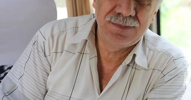 Əbülfət Mədətoğlu: Xankəndinə Sancılan BAYRAĞIMA SƏCDƏLƏRLƏ