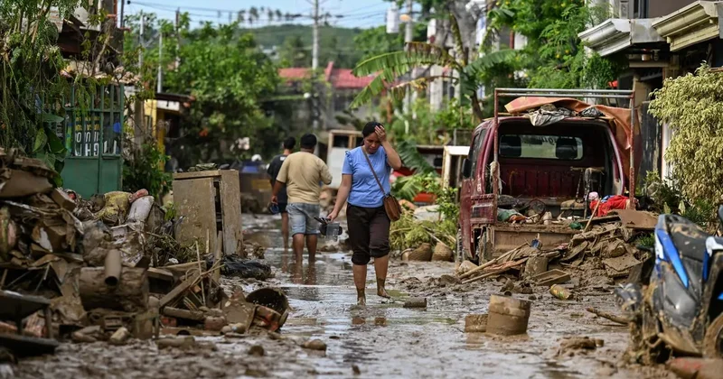 Filippinə supertayfun yaxınlaşır: 100 mindən çox insan təxliyə edildi, yüzlərlə reys ləğv olundu