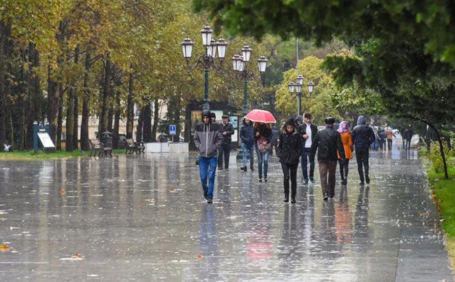 Yağışlı hava bu vaxtadək davam edəcək