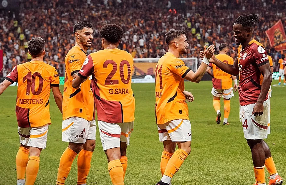 AFFA əməkdaşı “Qalatasaray”ın oyununa təyinat aldı FOTO