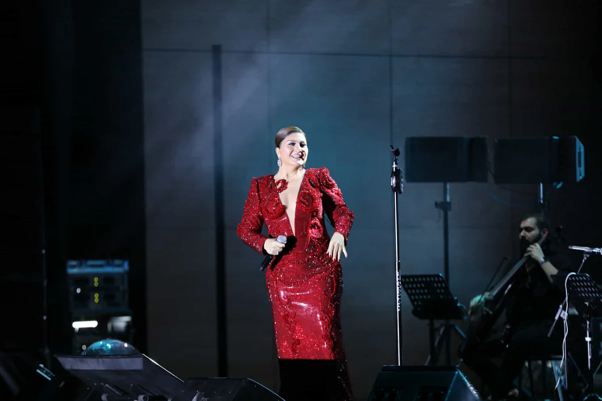 Sibel Can Bakıda konsert verdi