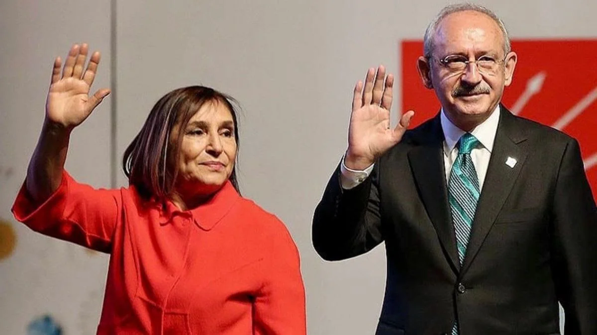 Kılıçdaroğlu xanımı ilə qəzaya düşdü