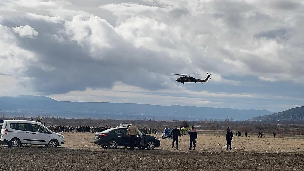 В Турции разбился военный вертолет, погибли 5 военнослужащих