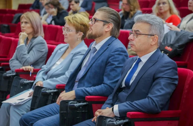 Həmyerlimiz QırğızRusiya Slavyan Universitetində dekan təyin edilib