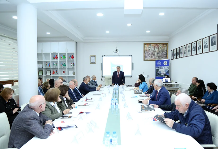 “Böyük türk şairi Nazim Hikmət və Türk dünyası” kitabının təqdimatı olub AZƏRTAC