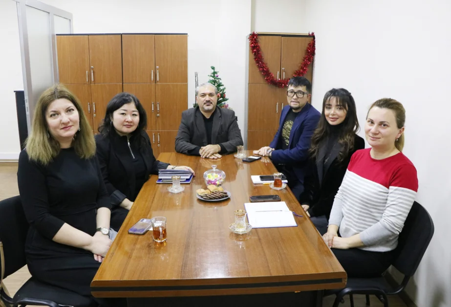 Azərbaycan Universitetində Qazaxıstanlı sosial işçilər ilə görüş keçirilib AZƏRTAC