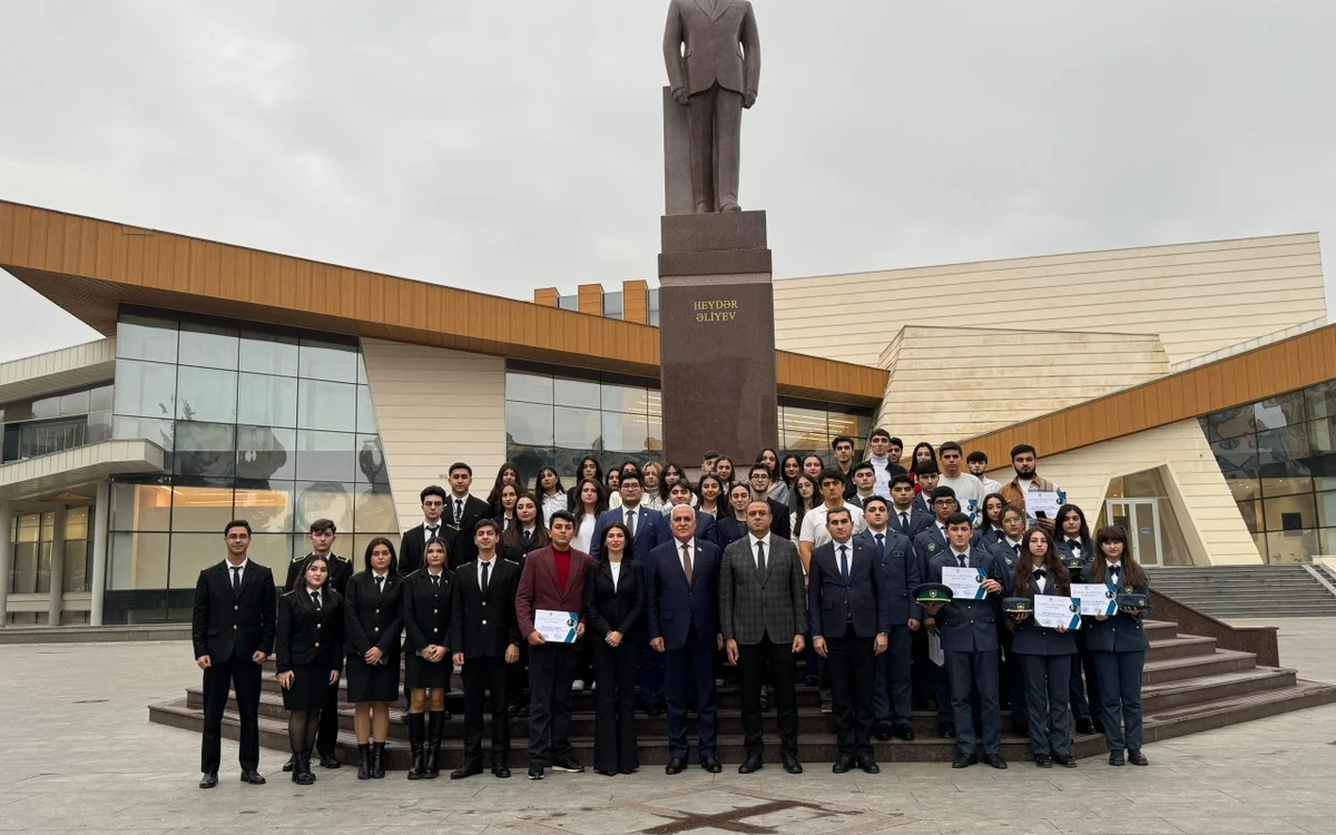 “Heydər Əliyevin gənclərə örnək siyasi kursu” adlı layihəyə yekun vuruldu FOTOLAR