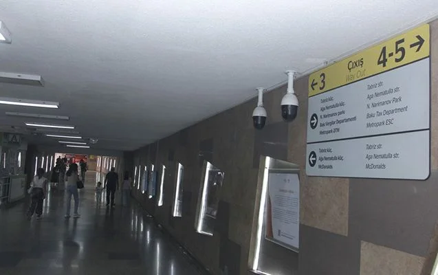 Metro stansiyalarının çıxışları nömrələnir FOTO