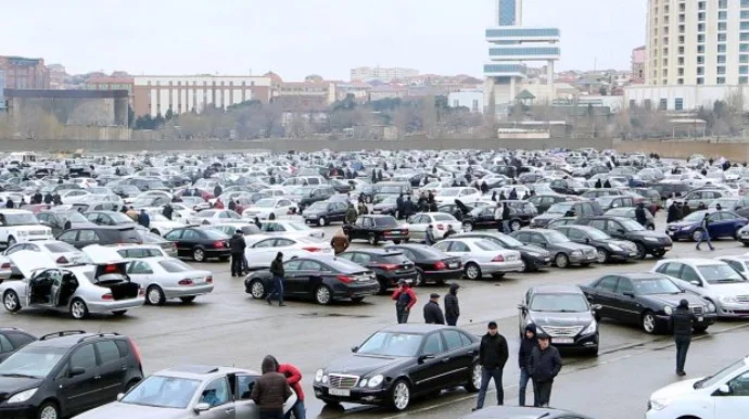 “Rus maşınları” ilə bağlı nə baş verir: “Heç kimin maşını məcburi əlindən alınmır”