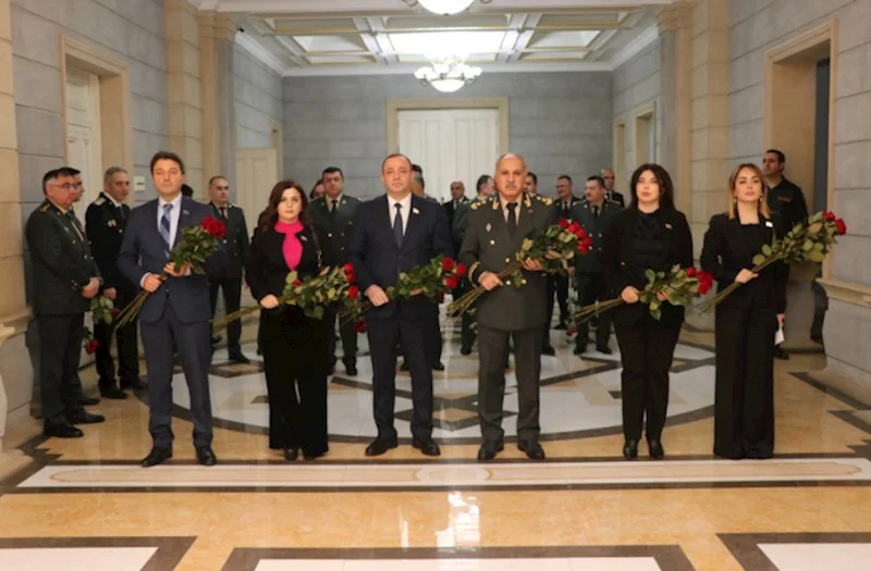 Hərbi Prokurorluqda Ulu Öndər Heydər Əliyevin vəfatının 21ci ildönümü ilə bağlı anım mərasimi keçirilib