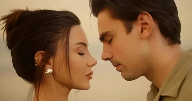 Aysel Əlizadə Dəyişdin lə qayıtdı