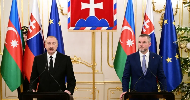 Liderlərdən mətbuata bəyanatlar