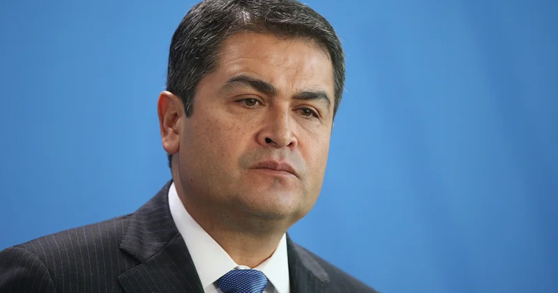 Гондурас выдал ордер на арест экс президента, которого помиловал Трамп