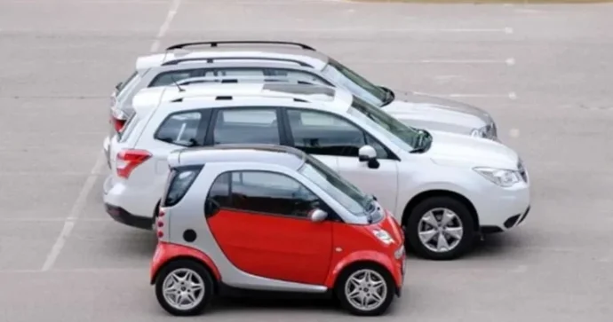 Tramp ABŞ də bu avtomobillərin istehsalına başlandığını elan etdi FOTO