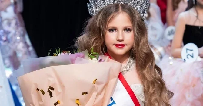 7 yaşında Rusiyanın ən gözəl qızı seçildi