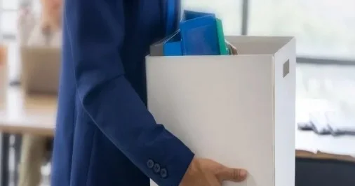 Qadın işə çox tez gəldiyinə görə işdən çıxarıldı: Məhkəmədən gözlənilməz QƏRAR