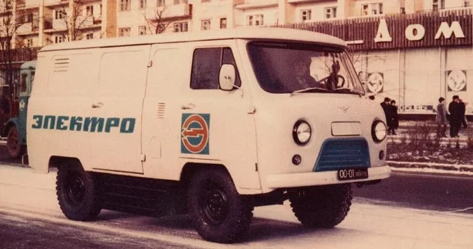 1960 cı ildə SSRİ də elektrikdoldurma məntəqəsi FOTO