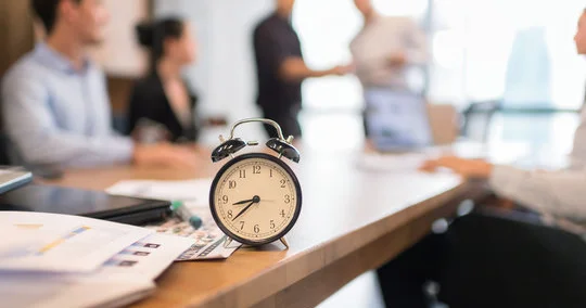 Не по дням, а по часам