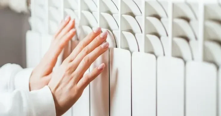 Evdə olmayanda isitmə sistemini söndürməlisiniz? Faydalı məsləhətlər