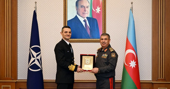 NATO kontr admiralı Bakıda