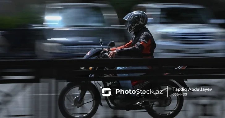 В Азербайджане для управления мопедом потребуются водительские права